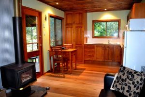 Waterfall Hideout-Rainforest Cabin for Couples - Northern Rivers Accommodation